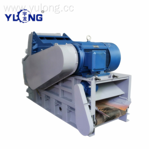 Yulong Equipment Dealing with Wood Logs into Chips
